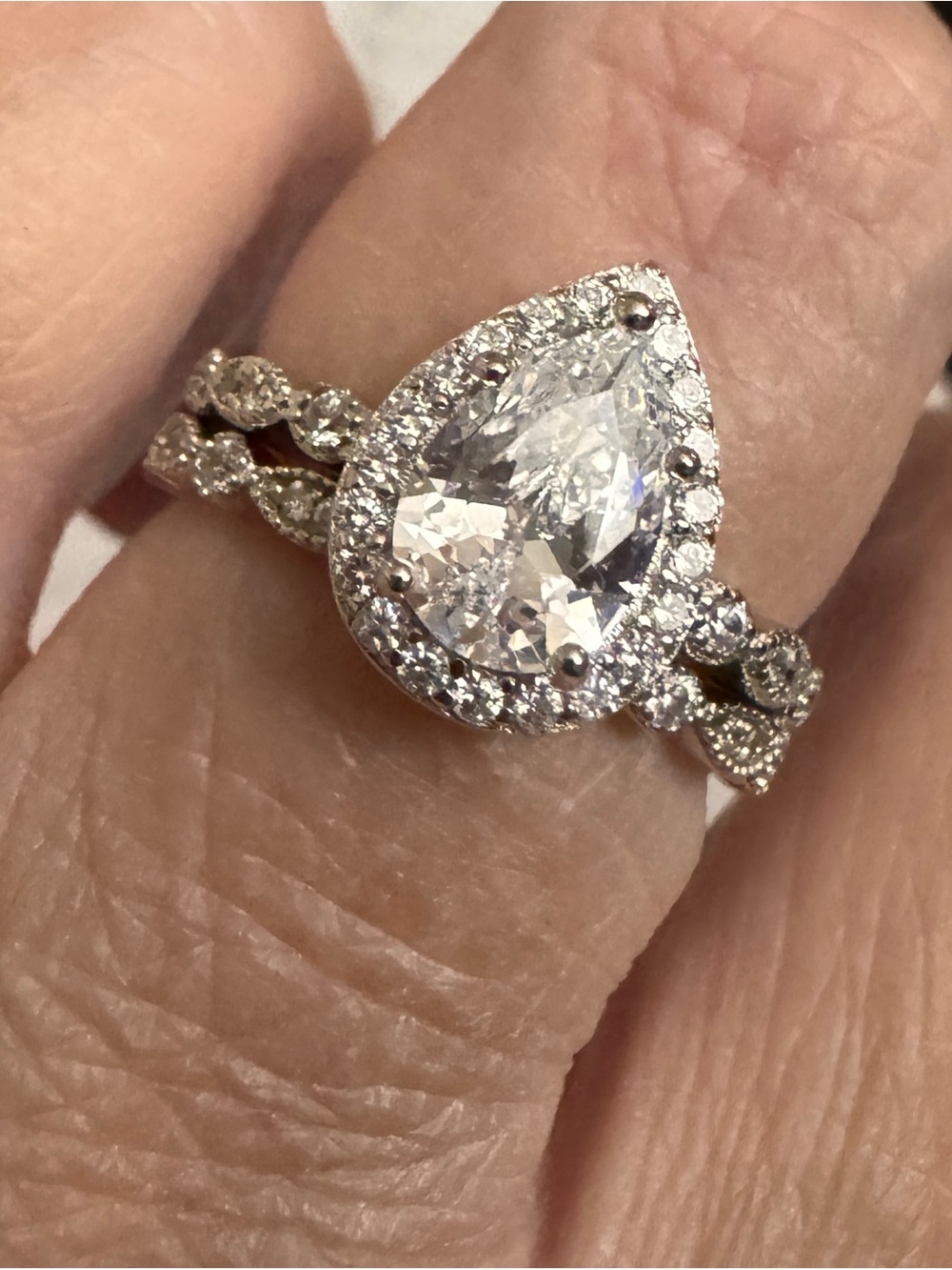 Pear-Shaped Halo Solitaire Ring in White moissanite